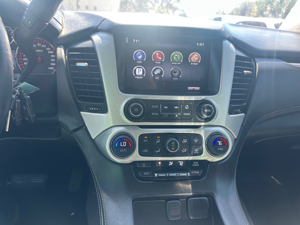 2015 GMC Yukon Image 17