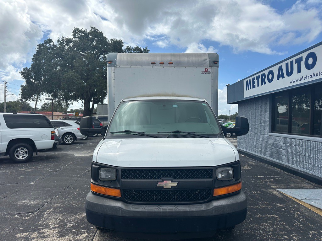 2013 Chevrolet Express Image 4