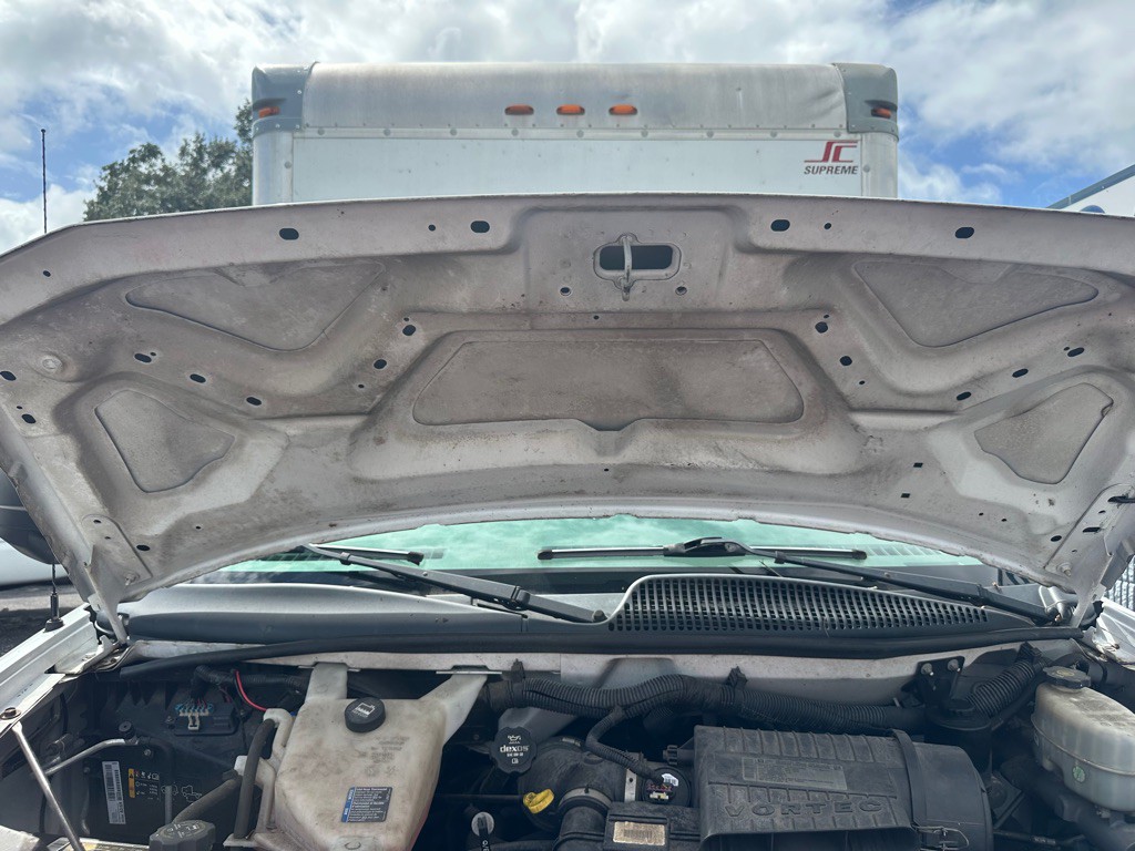 2013 Chevrolet Express Image 22
