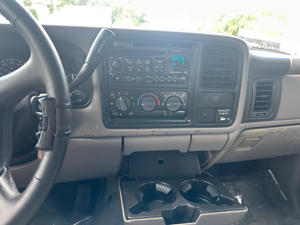 2000 Chevrolet Silverado 1500 Image 16