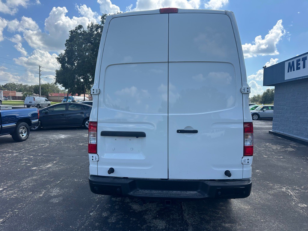 2018 Nissan NV Image 8