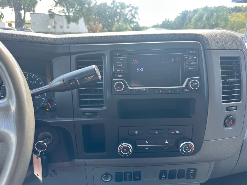 2018 Nissan NV Image 15