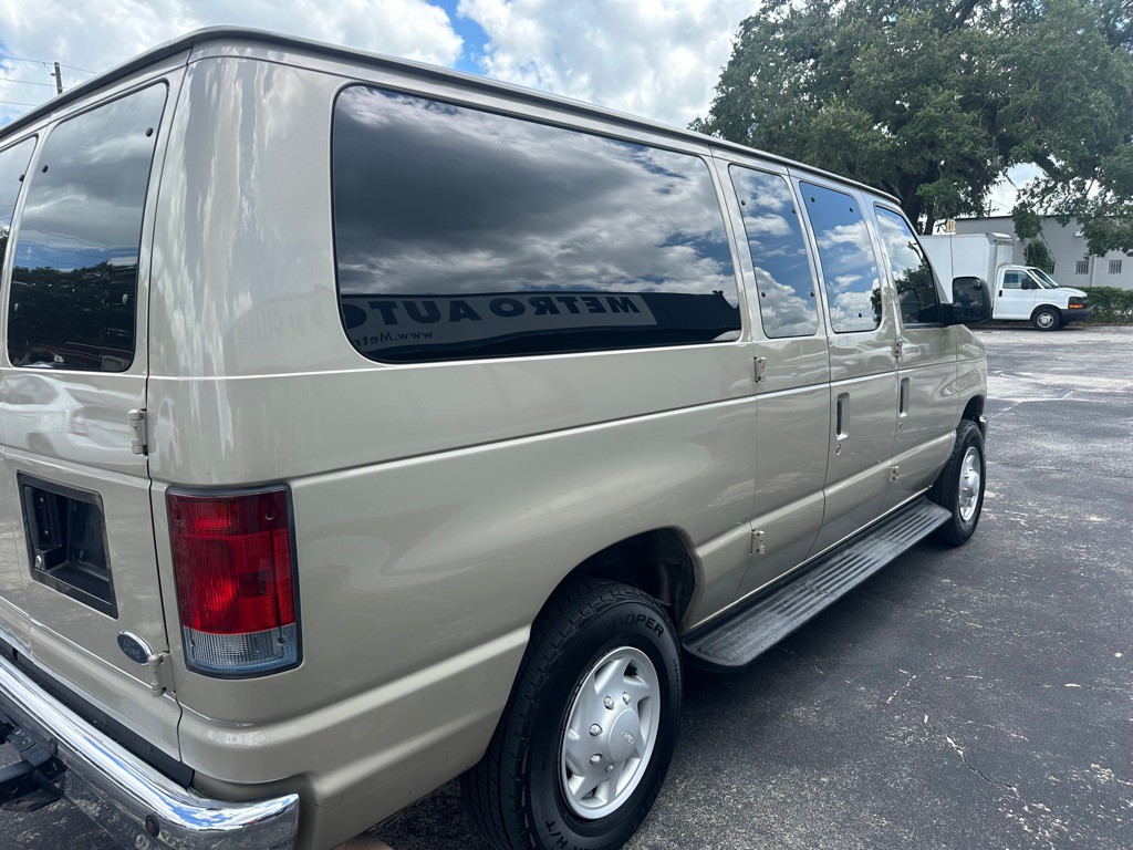 2008 Ford Econoline Image 7
