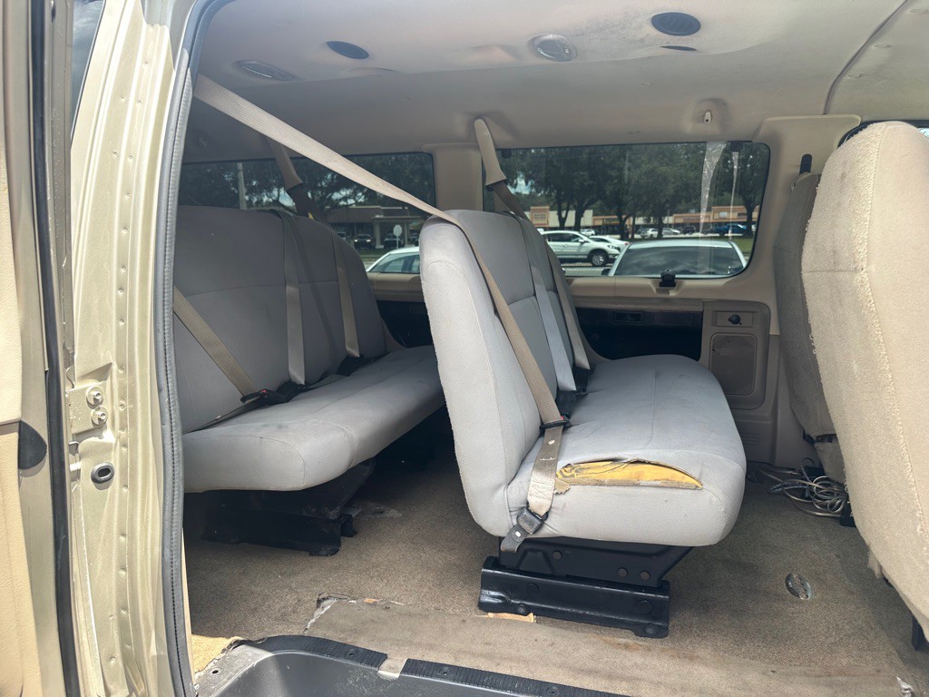 2008 Ford Econoline Image 10