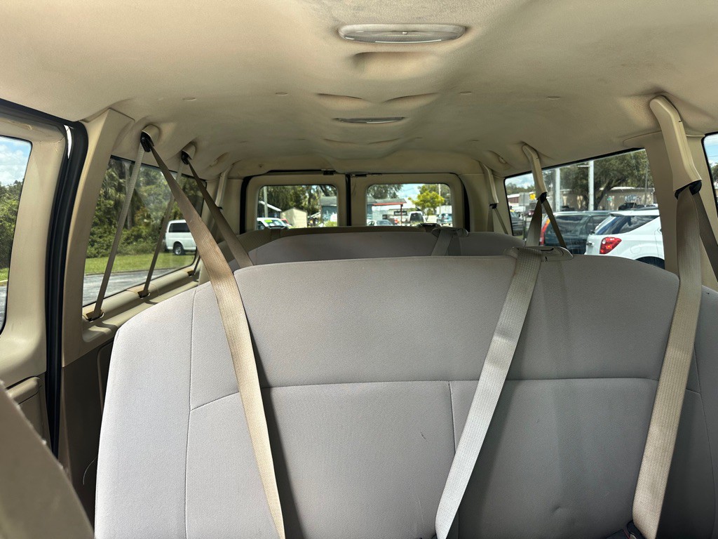 2008 Ford Econoline Image 12