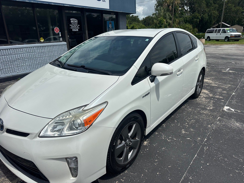 2015 Toyota Prius Image 3