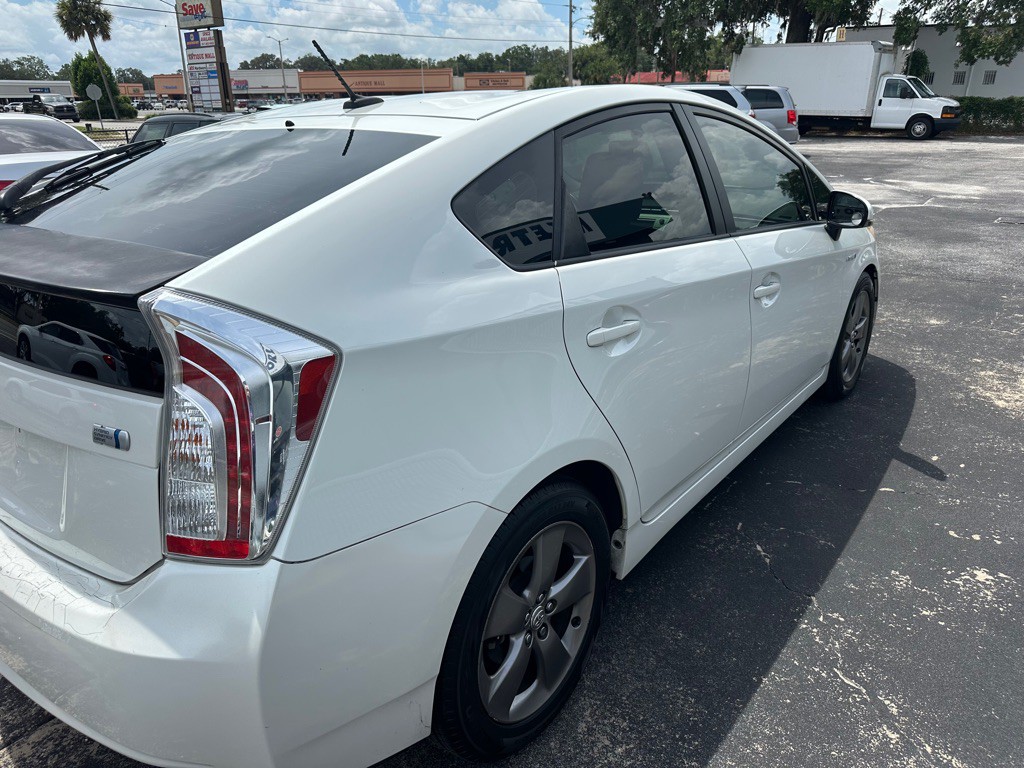 2015 Toyota Prius Image 7