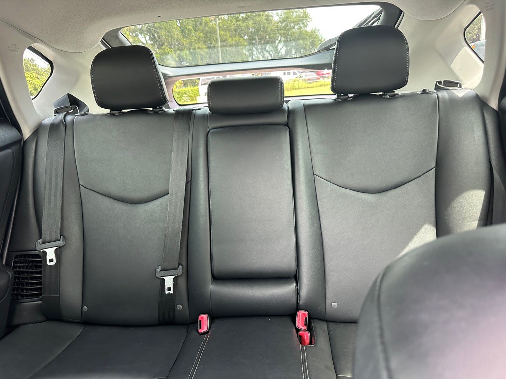 2015 Toyota Prius Image 12