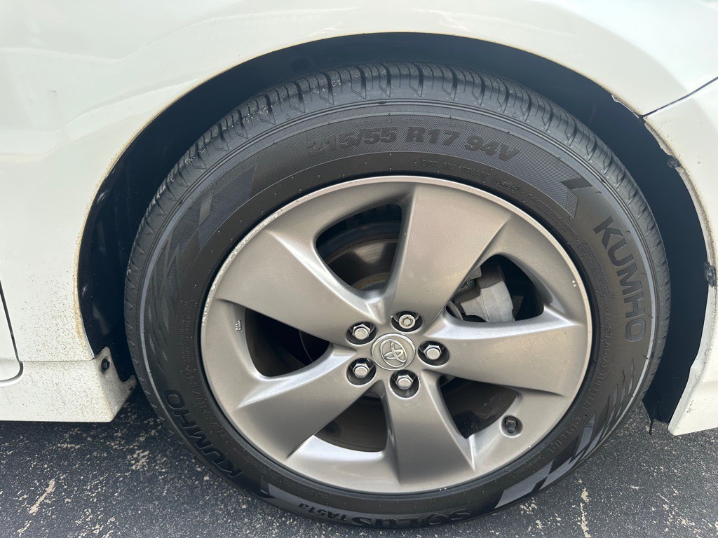 2015 Toyota Prius Image 22