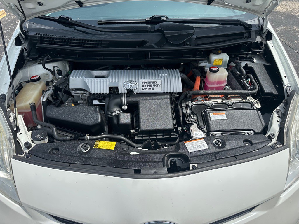 2015 Toyota Prius Image 24
