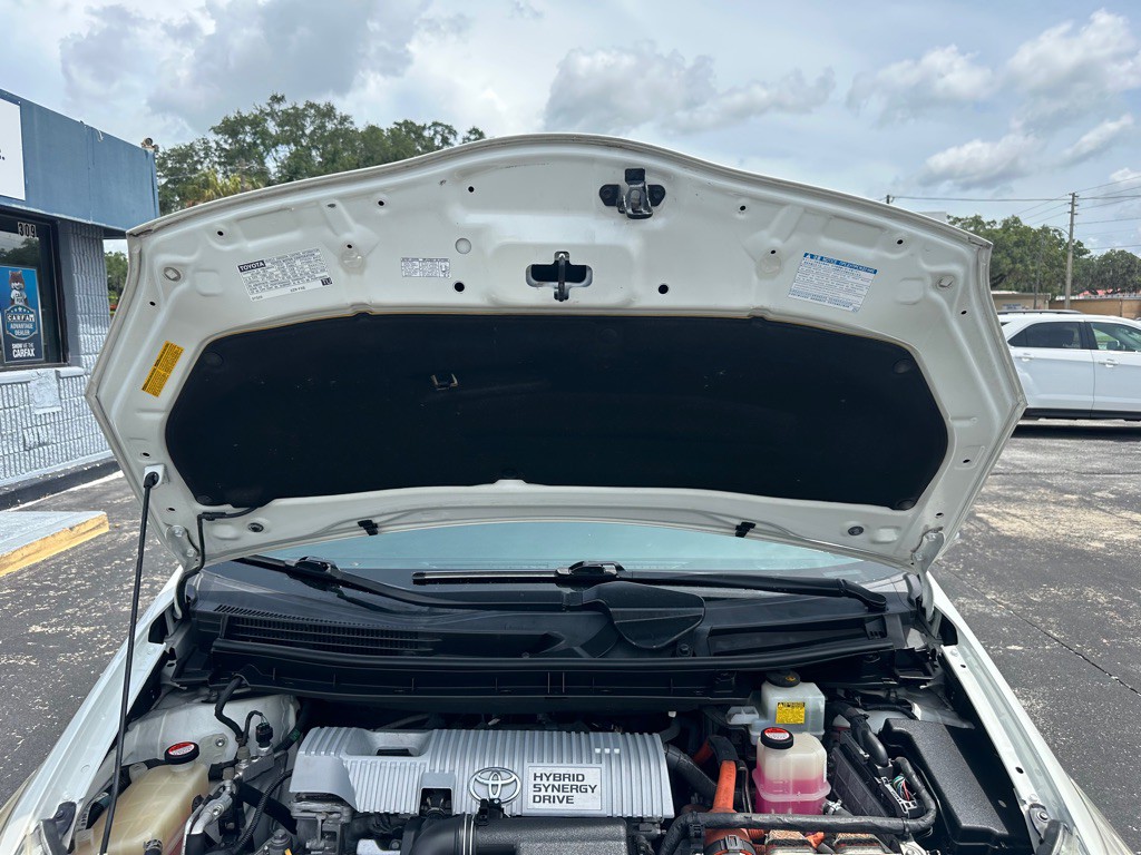 2015 Toyota Prius Image 25