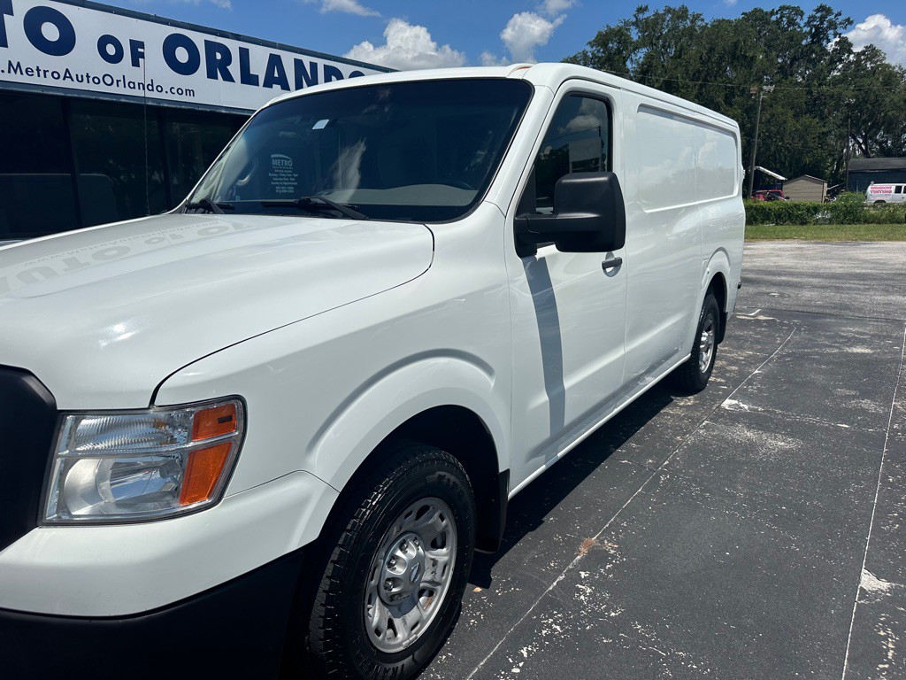 2015 Nissan NV Image 3