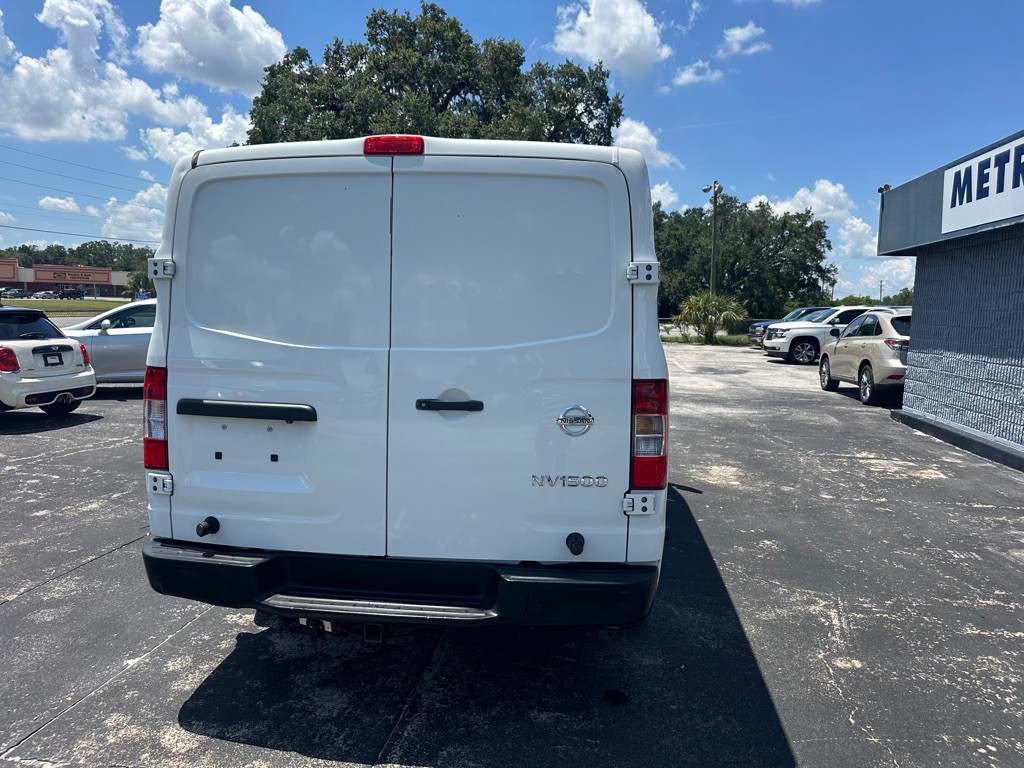 2015 Nissan NV Image 9