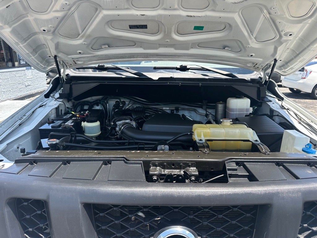 2015 Nissan NV Image 26