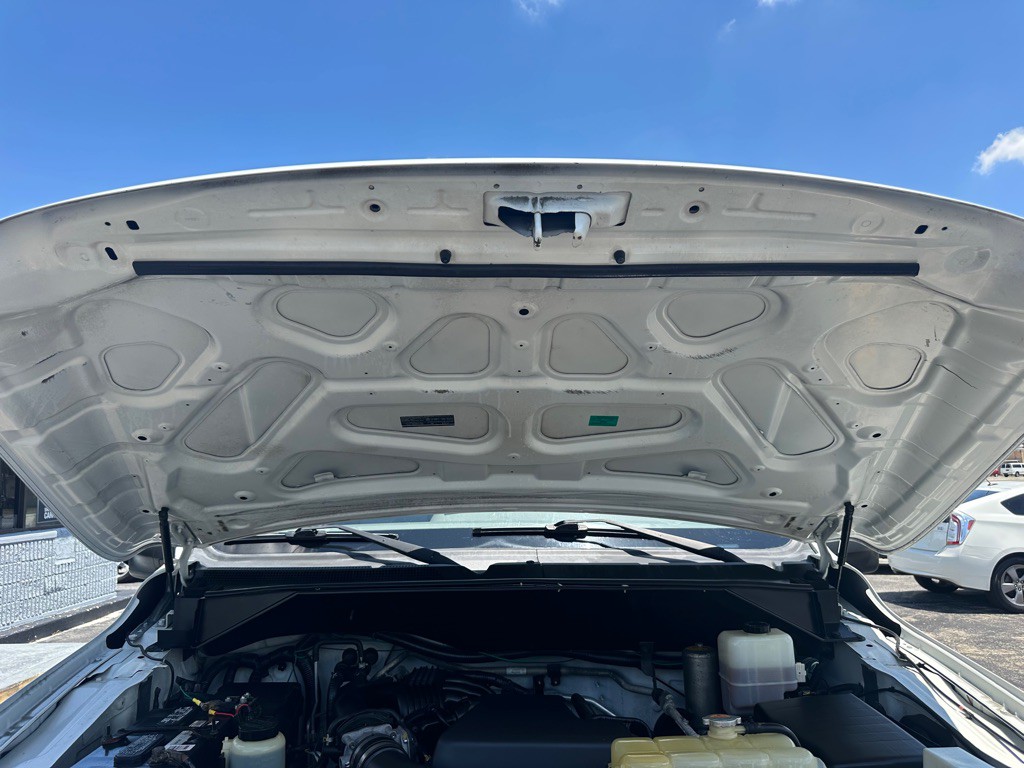 2015 Nissan NV Image 27