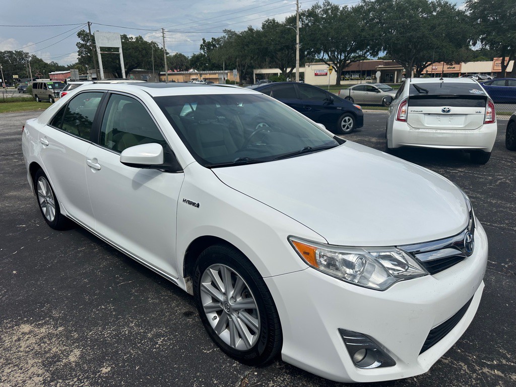 2013 Toyota Camry Image 5