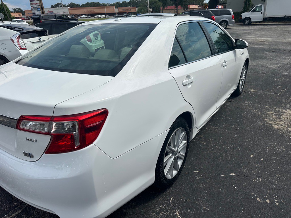 2013 Toyota Camry Image 7