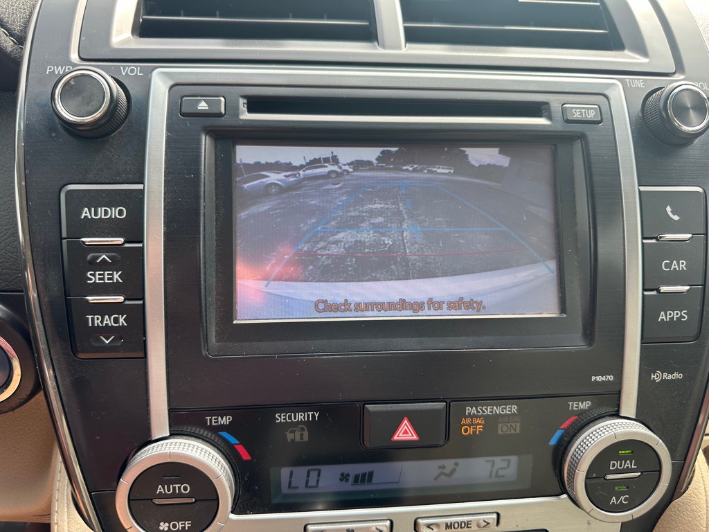 2013 Toyota Camry Image 17