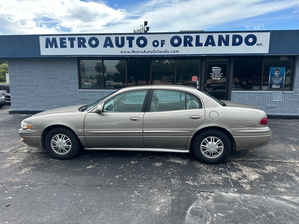 2002 Buick LeSabre Image 1