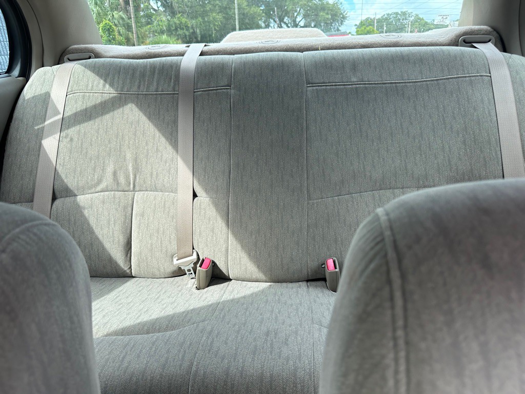 2002 Buick LeSabre Image 11