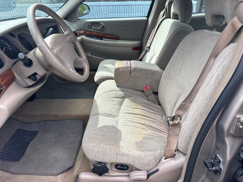 2002 Buick LeSabre Image 12