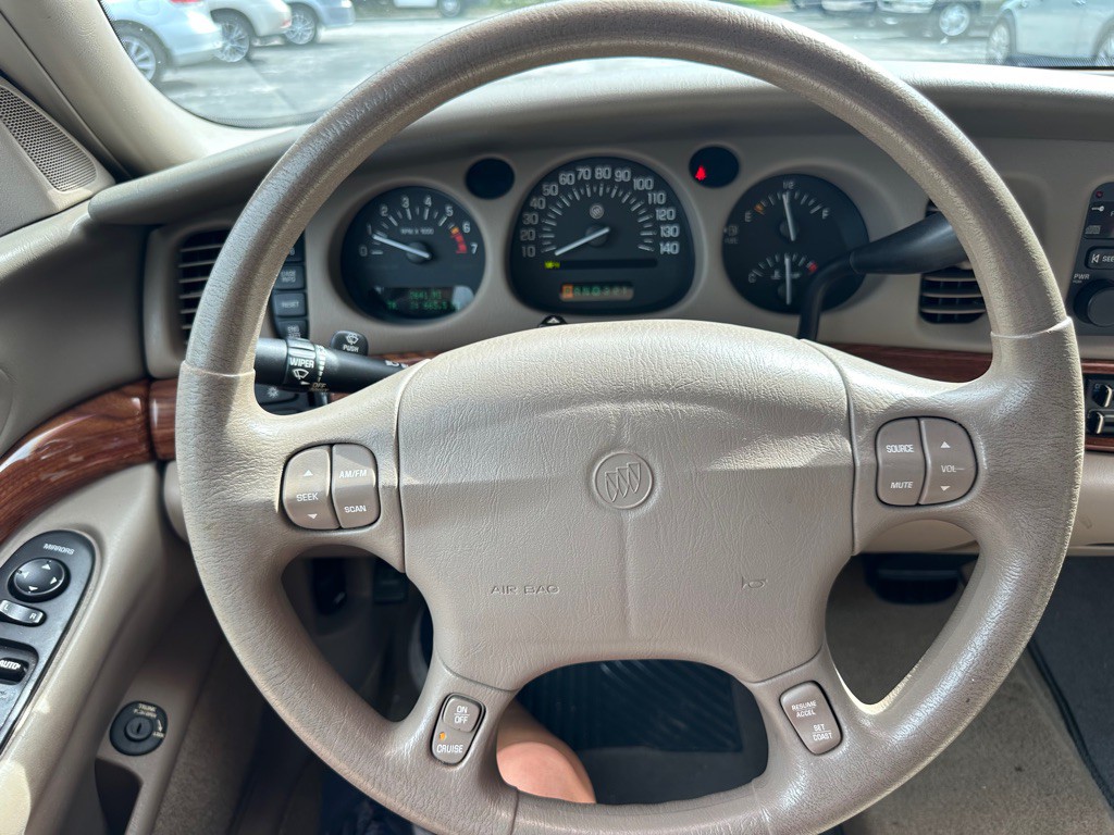 2002 Buick LeSabre Image 16