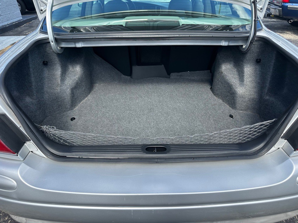 2002 Buick LeSabre Image 9