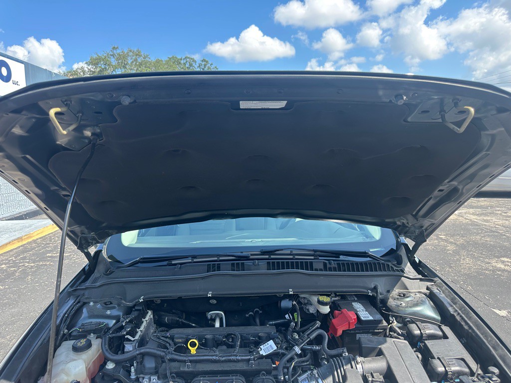 2016 Ford Fusion Image 24
