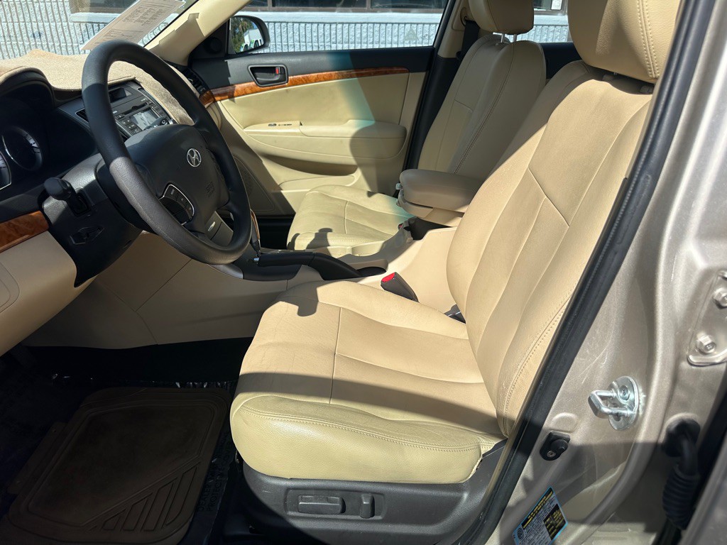 2009 Hyundai Sonata Image 13
