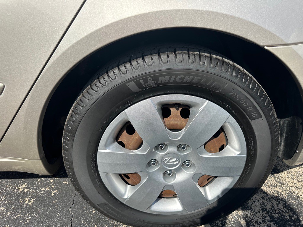 2009 Hyundai Sonata Image 19