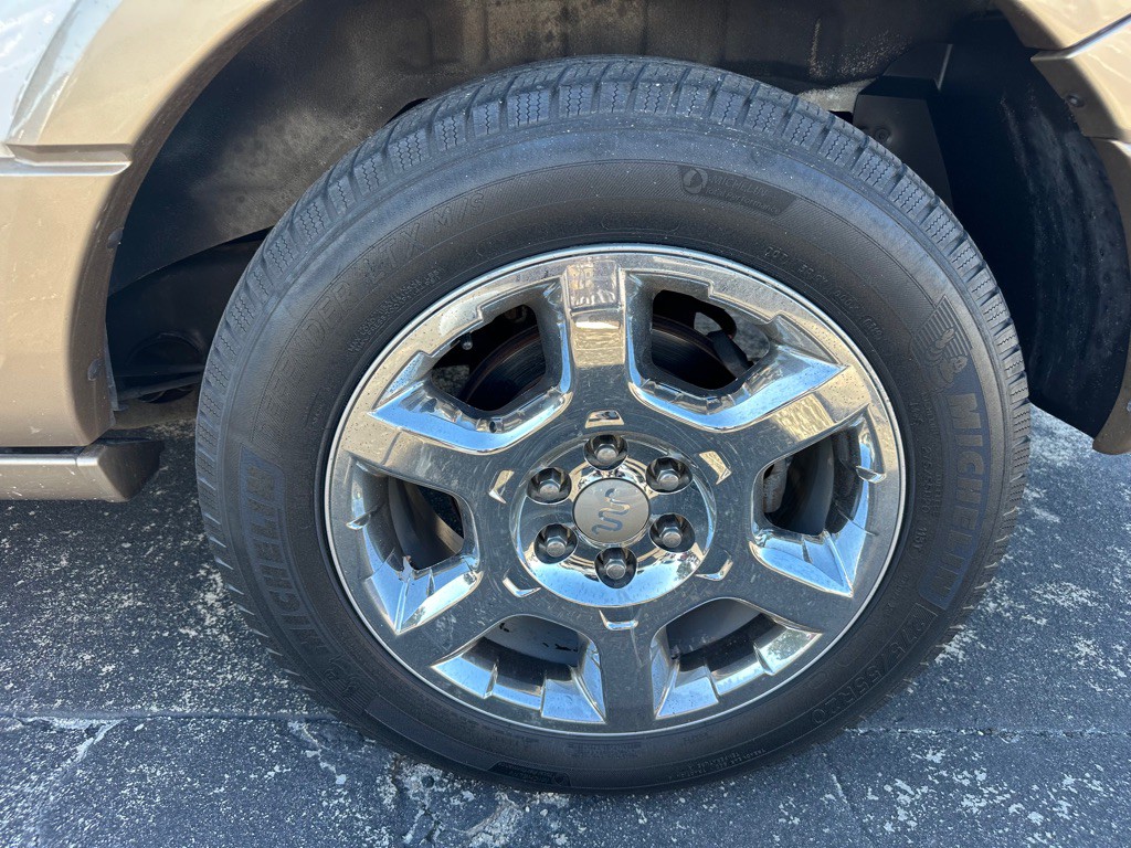 2013 Ford Expedition Image 24