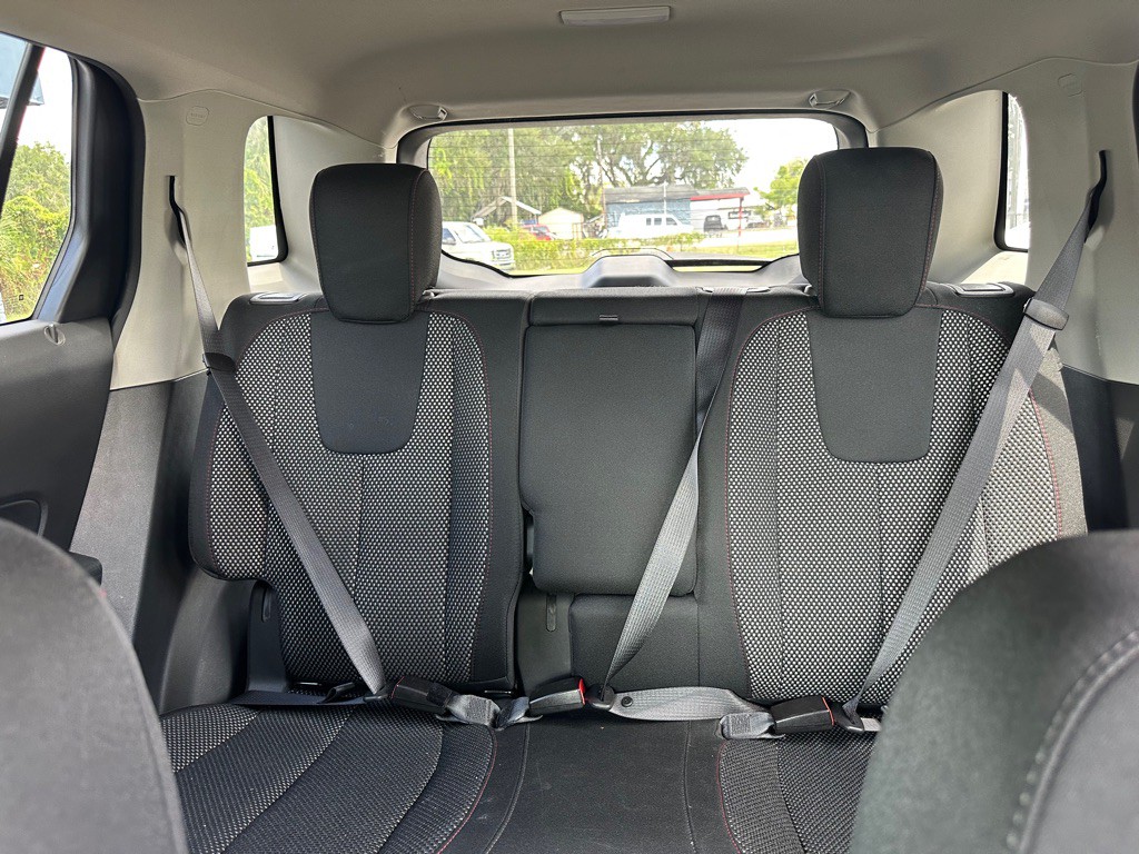 2017 GMC Terrain Image 12