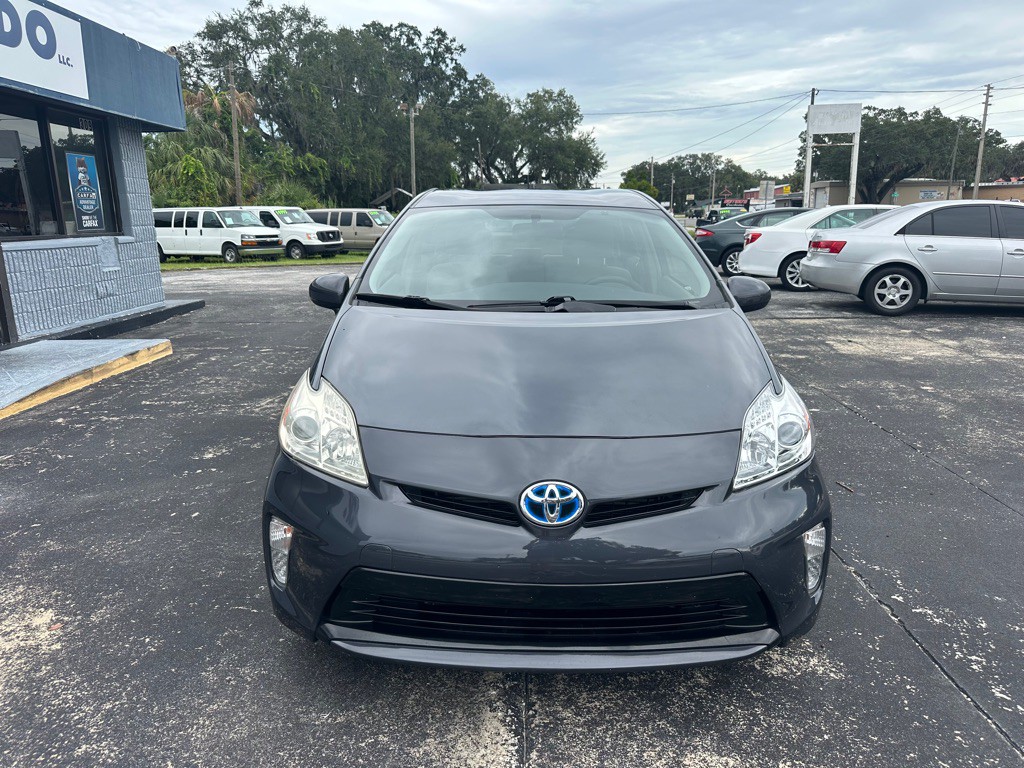 2013 Toyota Prius Image 4