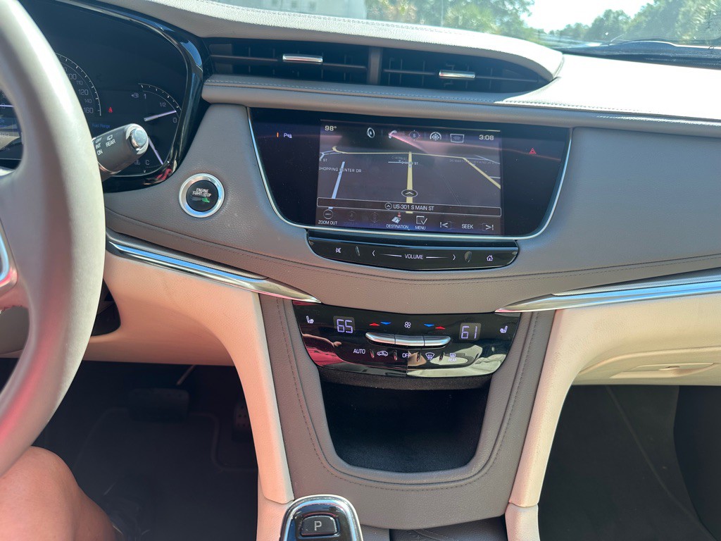 2017 Cadillac XT5 Image 17