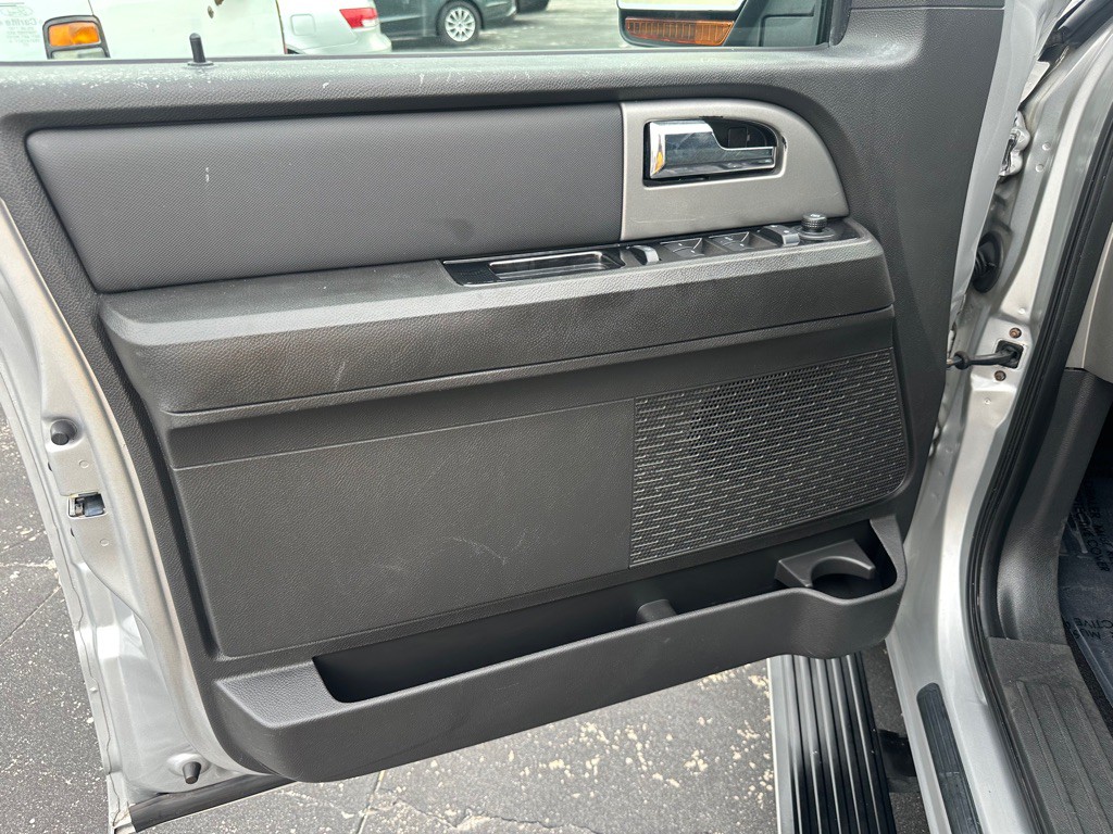 2012 Ford Expedition Image 14