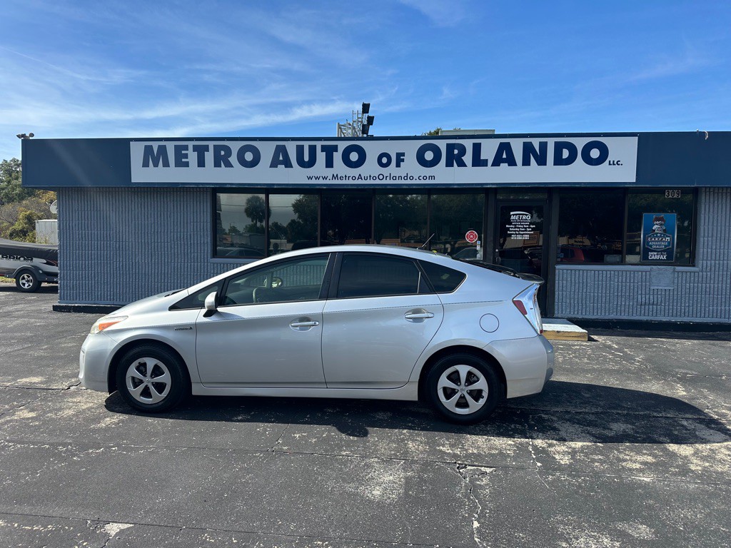 2013 Toyota Prius Image 1