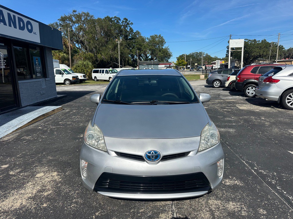 2013 Toyota Prius Image 4