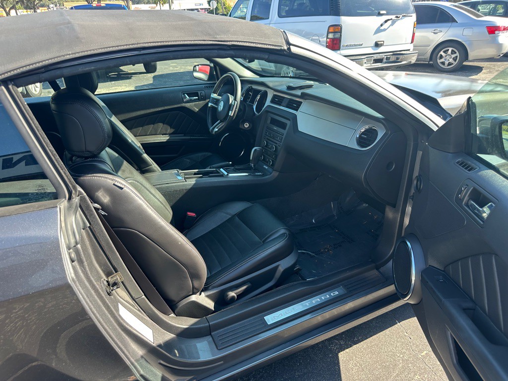 2014 Ford Mustang Image 14