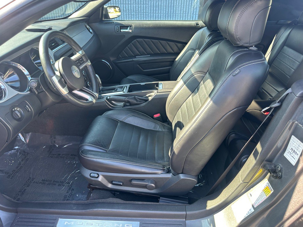 2014 Ford Mustang Image 16