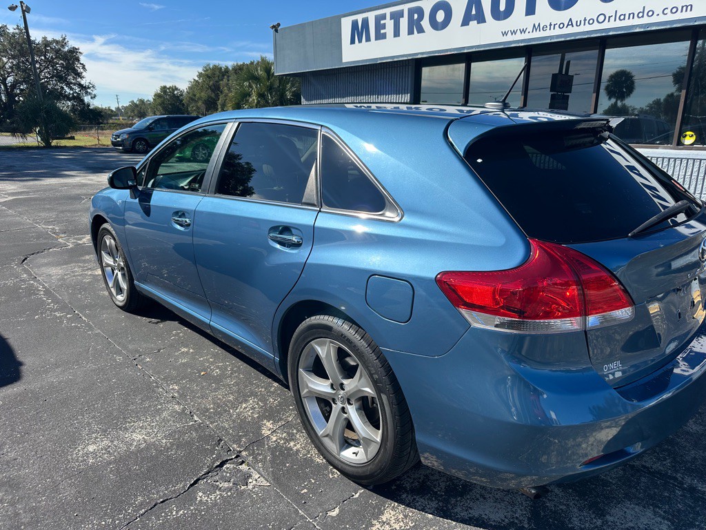 2009 Toyota Venza Image 2