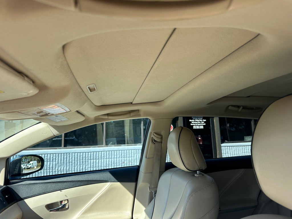 2009 Toyota Venza Image 15