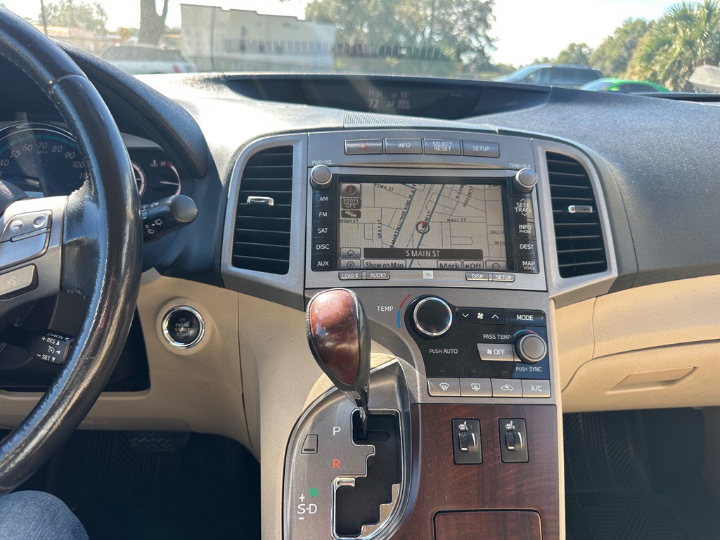 2009 Toyota Venza Image 17