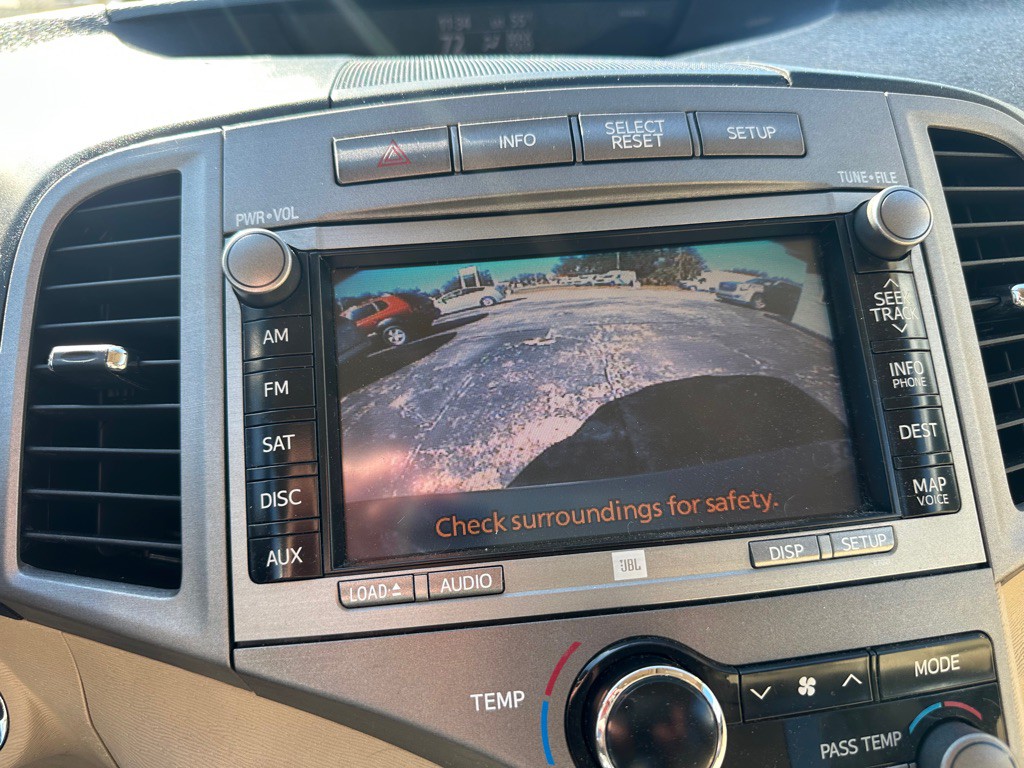 2009 Toyota Venza Image 18