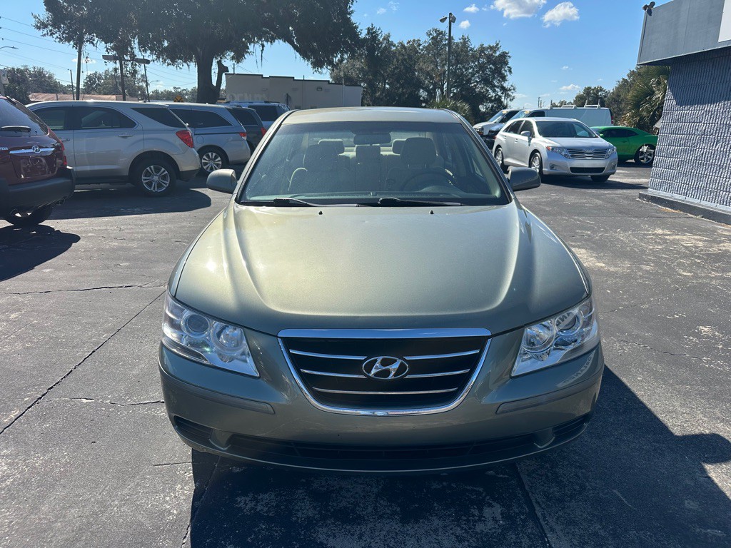 2010 Hyundai Sonata Image 4