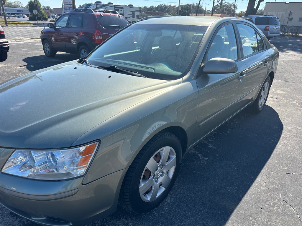 2010 Hyundai Sonata Image 5