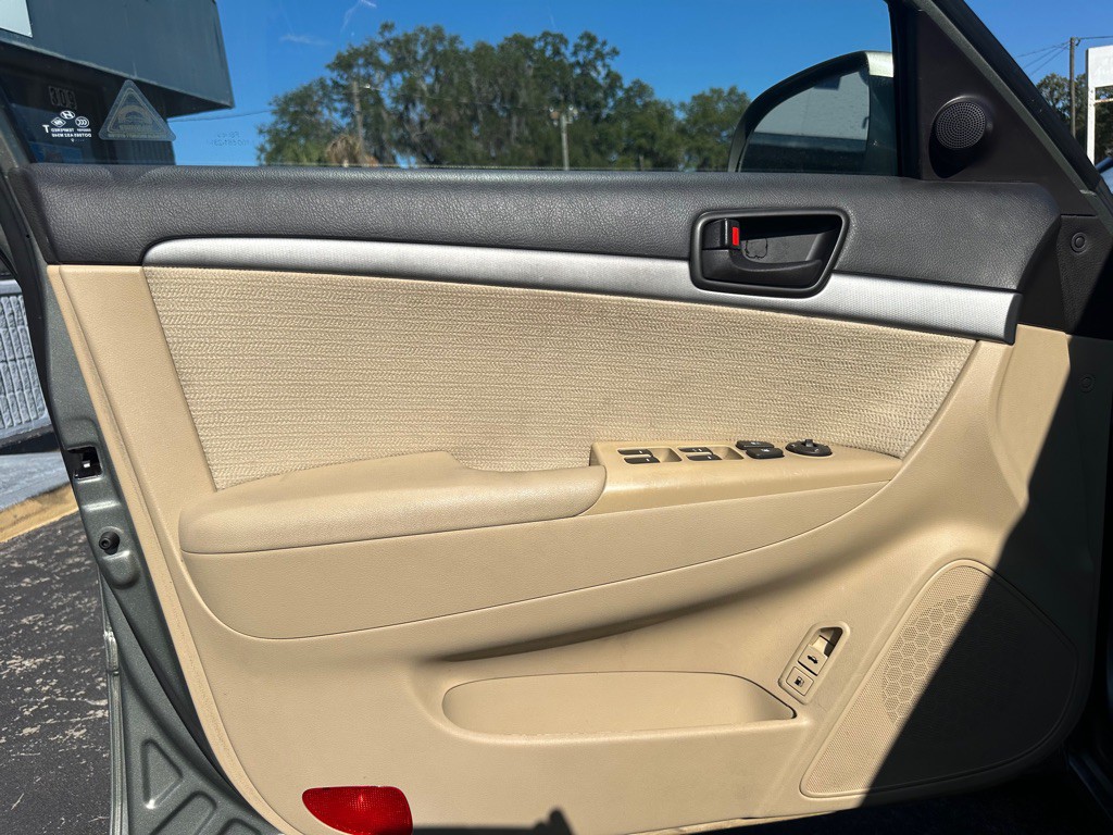 2010 Hyundai Sonata Image 14