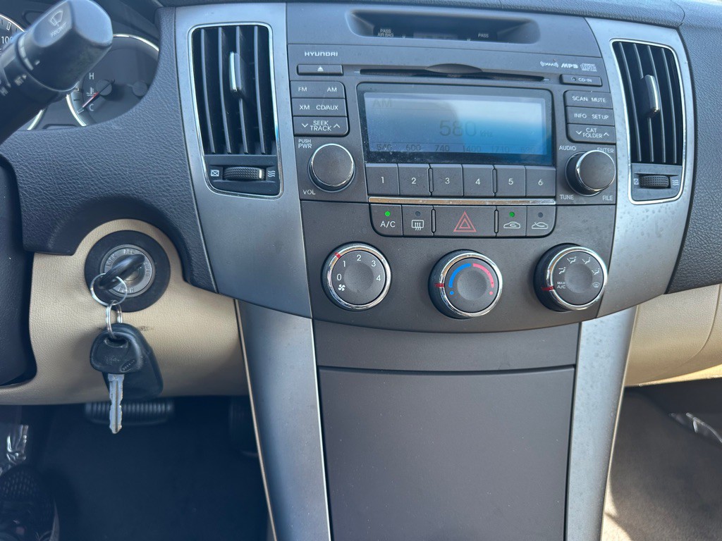 2010 Hyundai Sonata Image 15