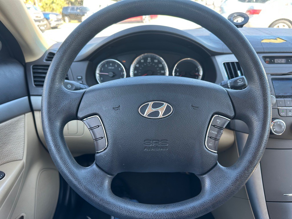 2010 Hyundai Sonata Image 17