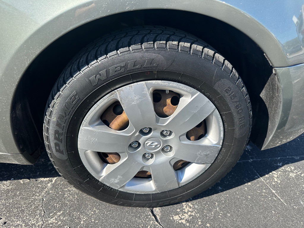 2010 Hyundai Sonata Image 21