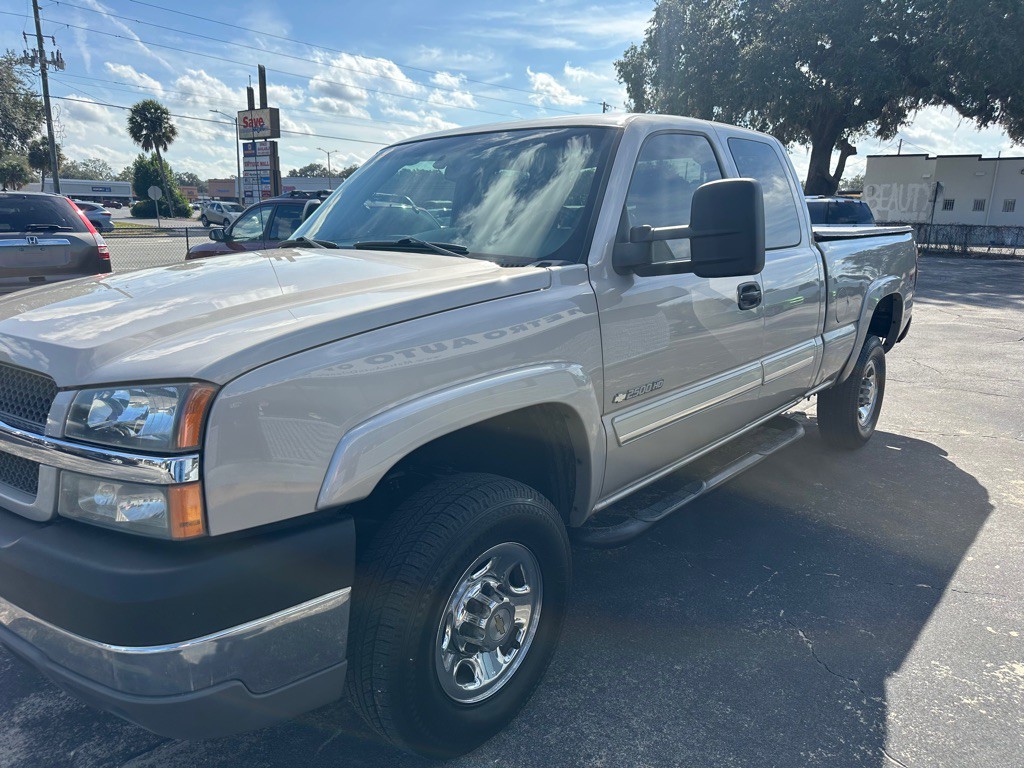 2004 Chevrolet Silverado 1500 Image 5